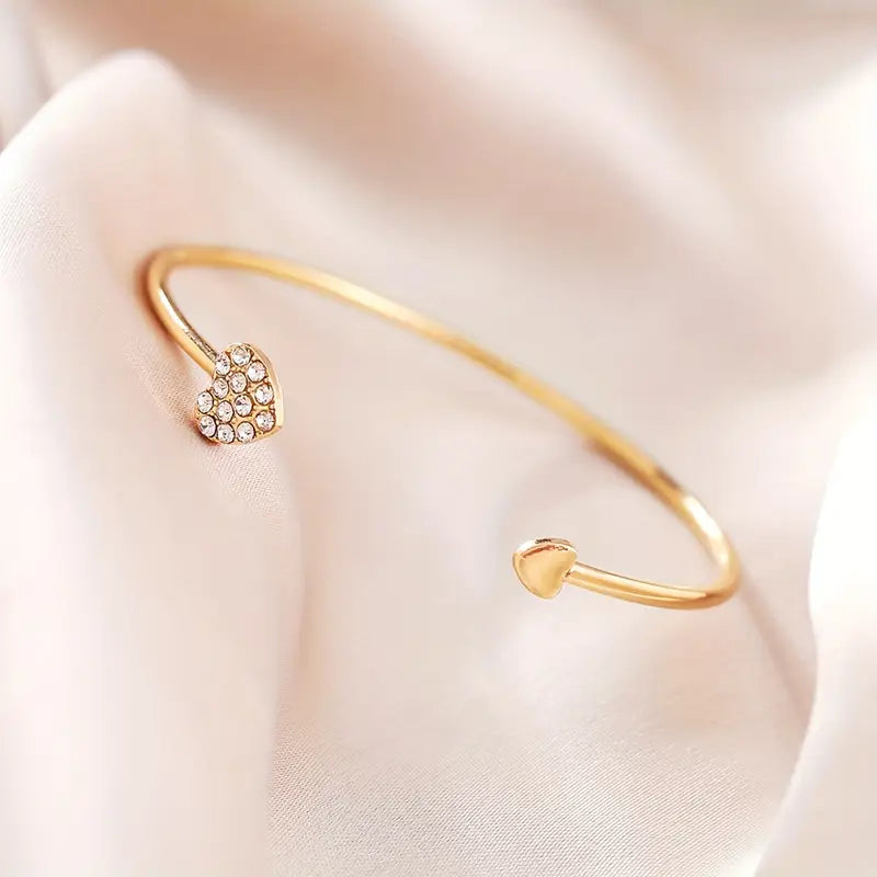 Chic Heart Cuff Bangle – Rhinestone Fashion Bracelet for Women