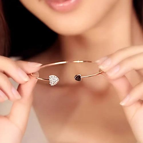Chic Heart Cuff Bangle – Rhinestone Fashion Bracelet for Women